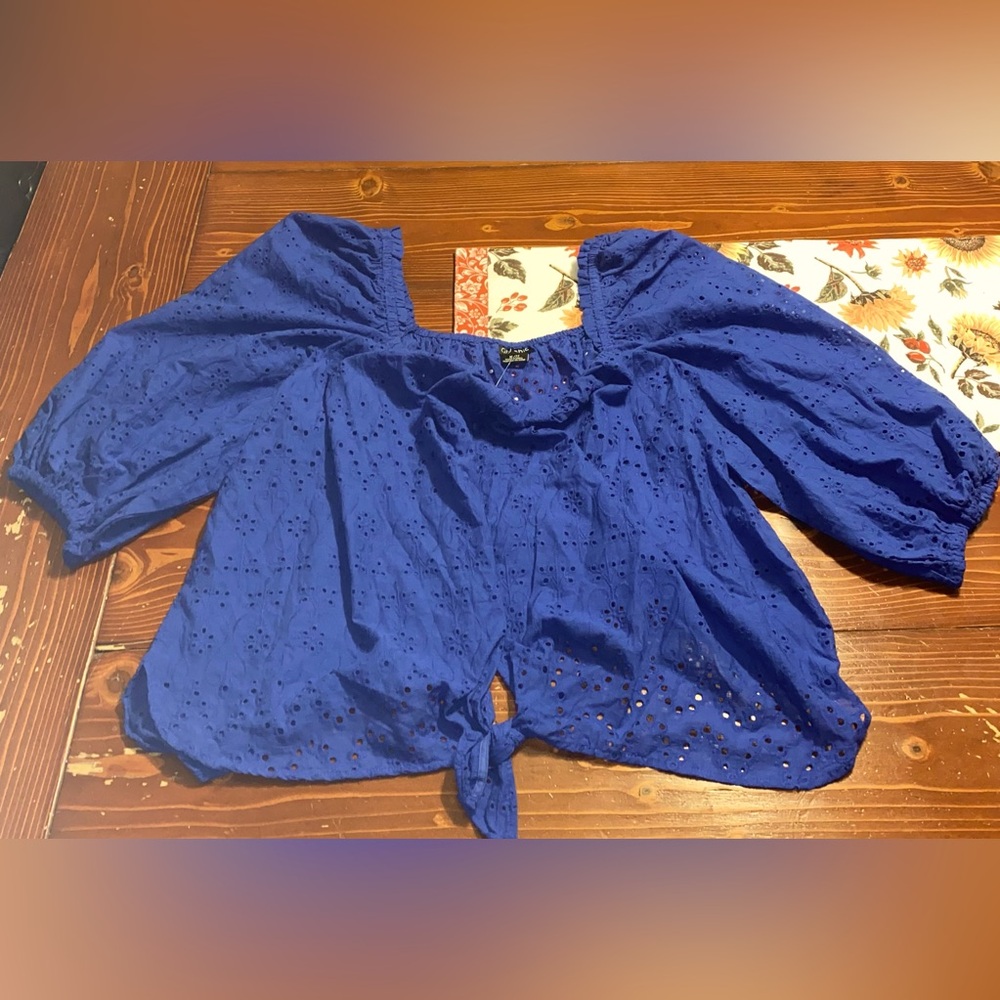 City chic royal blue eyelet puff sleeve blouse - Picture 2 of 7